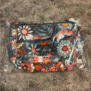 Vera Bradley go ahead convertible crossbody